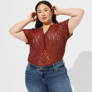 Torrid Women's Harper Flutter Lace Short Sleeve Blouse - 1X